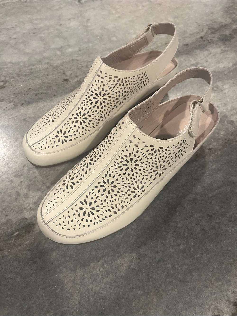 Easy Spirit Cream Laser-Cut Slingback Mules